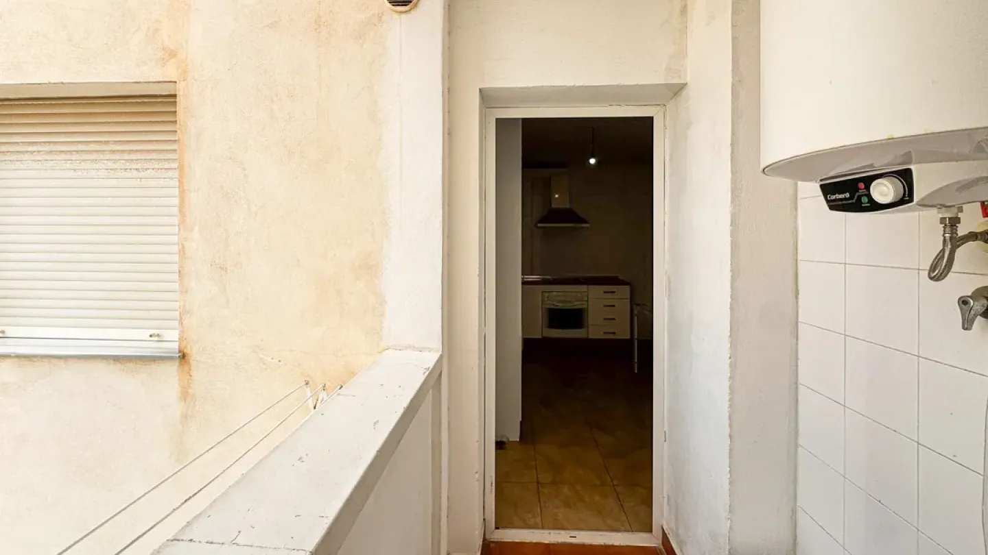 Spacious 3-Bedroom Apartment with Garage and Elevator in Viator - Image 5