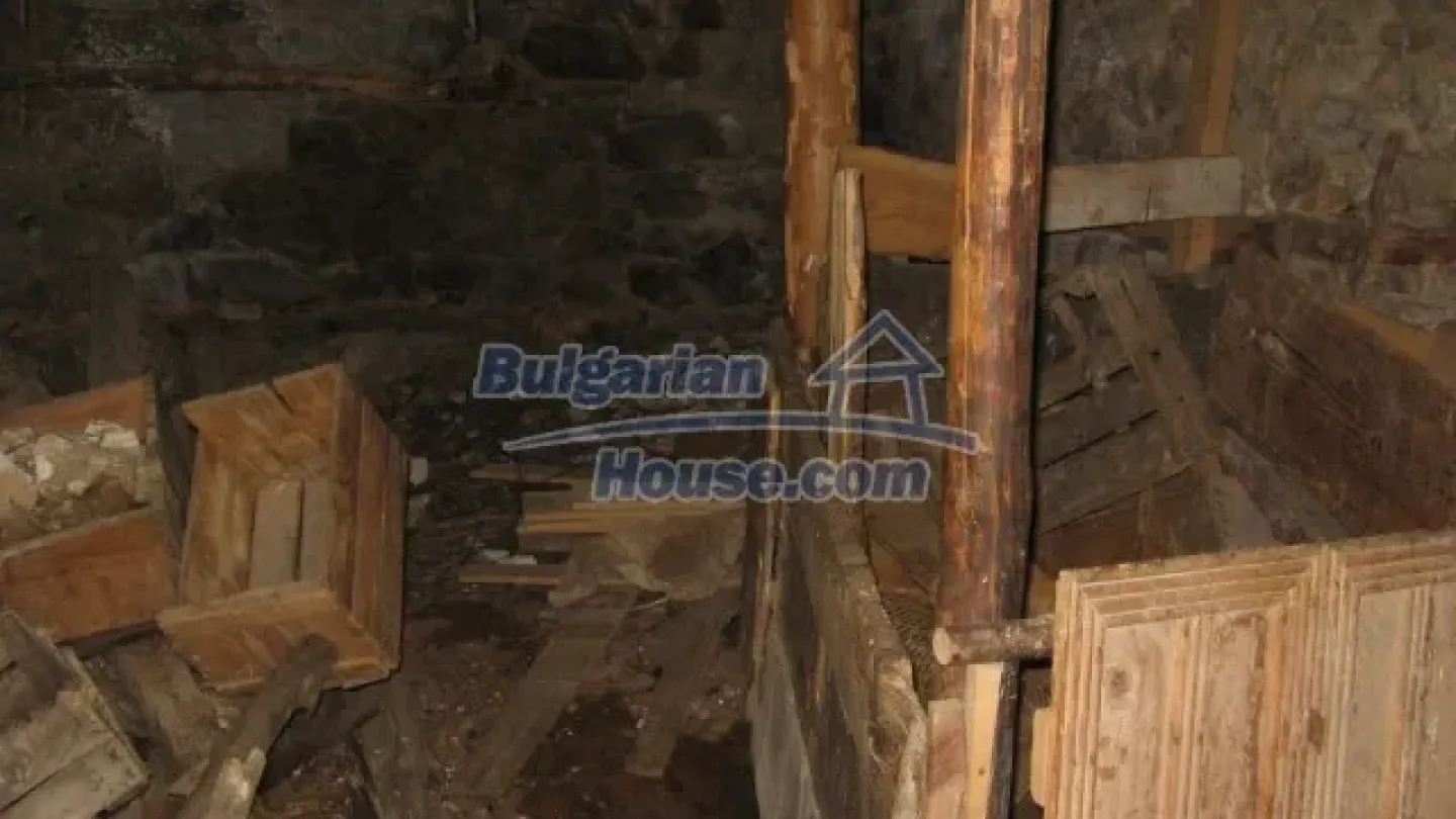 Spacious Three-Story House with Mountain Views Near Pamporovo - Image 2