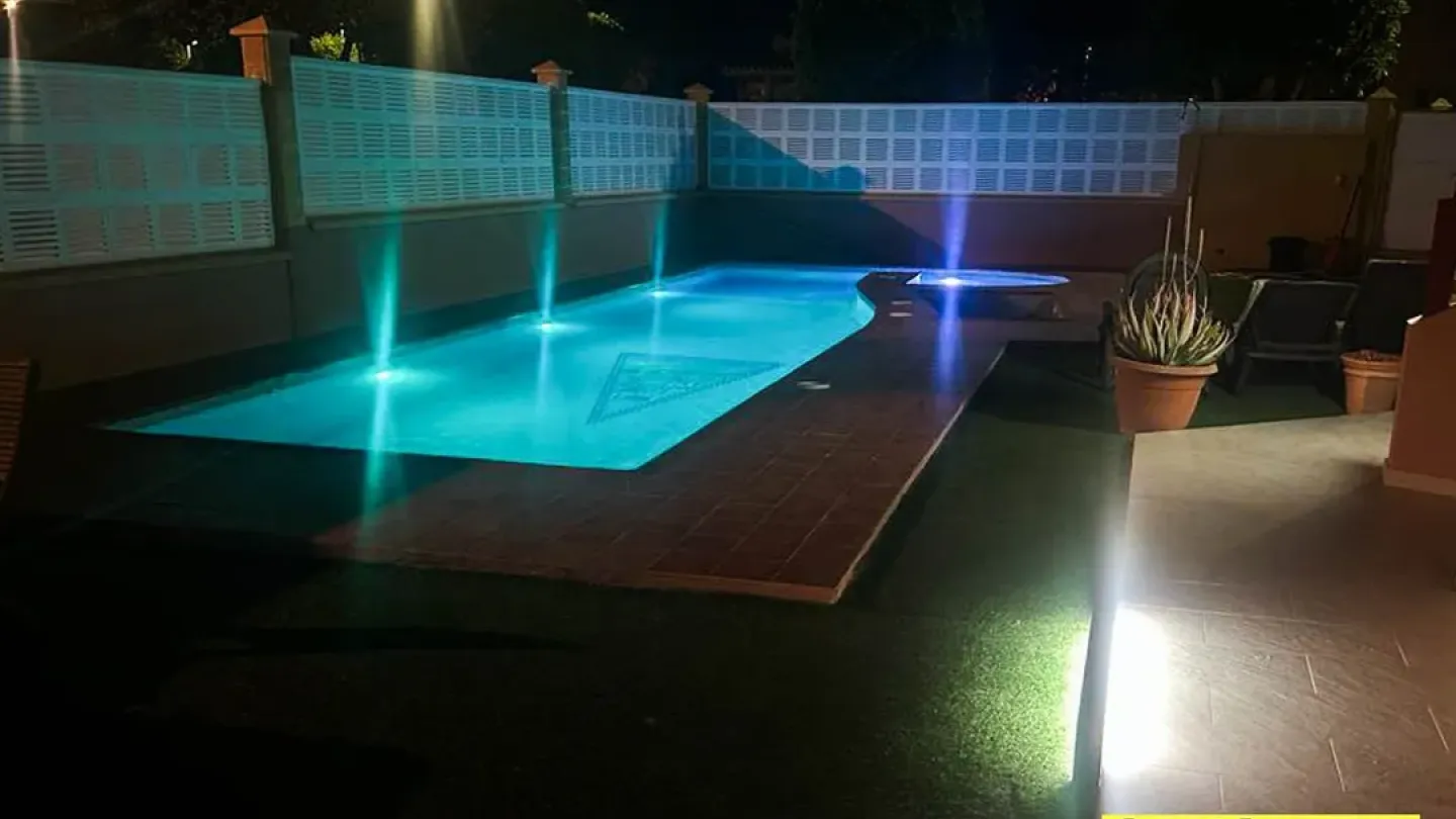 Spacious Chalet with Pool & Solar Panels in El Ejido, Spain - Image 4