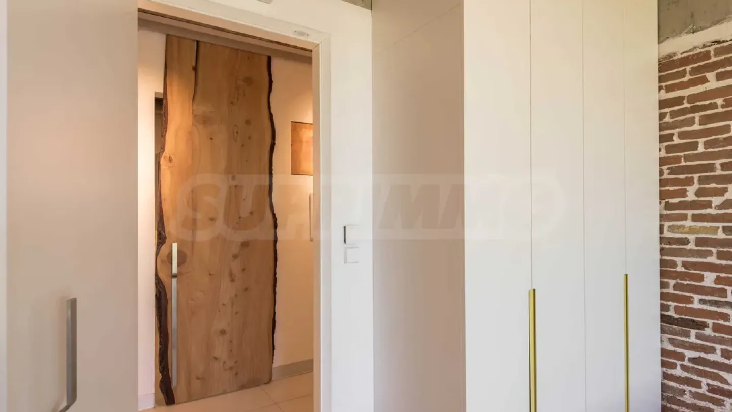 Luxury 2-Bedroom Apartment in Varna - Smart Building - Image 1