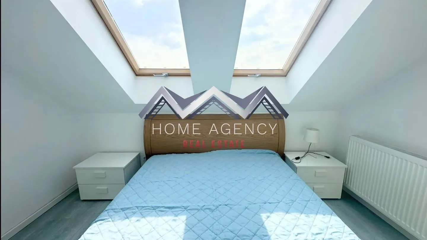 Spacious 3-Bedroom Fully Furnished Apartment in Otopeni, Romania - Image 1