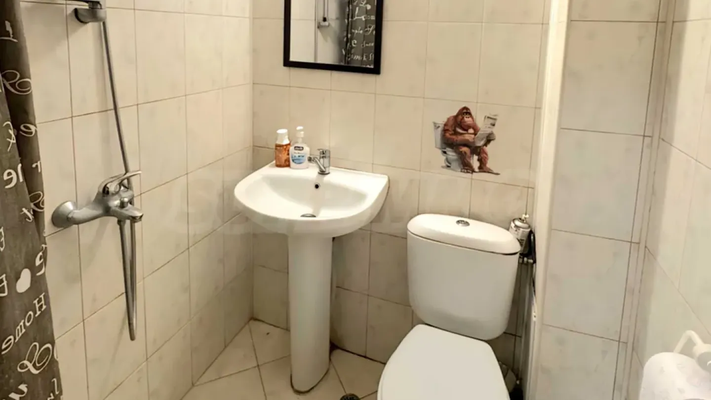 Spacious, Fully Furnished Apartment in Heart of Varna - Image 4