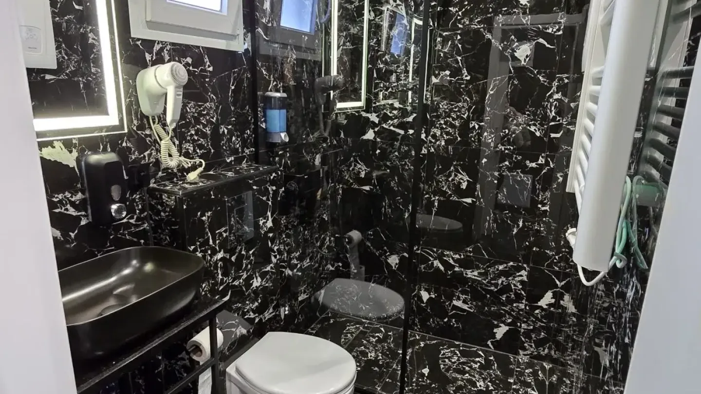 Luxury Apartment in Belgrade with Jacuzzi & Sauna - Rent - Image 4