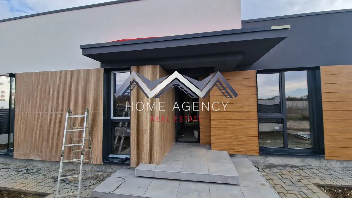 Spacious House with Land in Balotești - 3 Bedrooms, 2 Bathrooms - Image 4