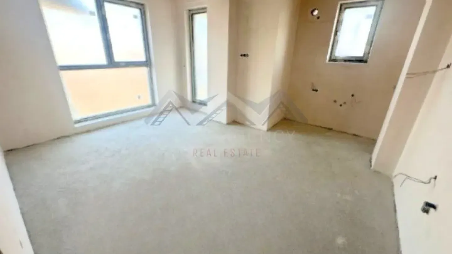 Spacious 3-Bedroom Apartment in Central Otopeni - New Development - Image 5