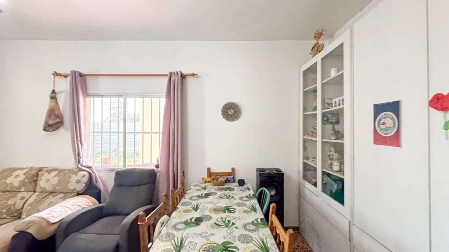 Spacious Cortijo with Pool & Garage in Níjar, Spain - Image 2