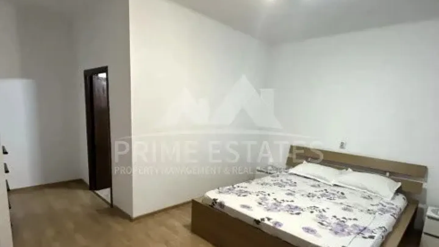 Spacious Bucharest Apartment with Courtyard - 3 Bedrooms, Fully Furnished - Image 1