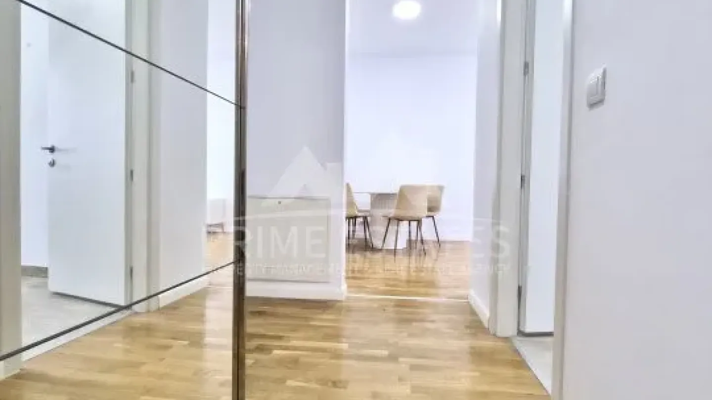 Spacious 2-Bedroom Apartment with Parking in Luxuria Residence, Bucharest - Image 3