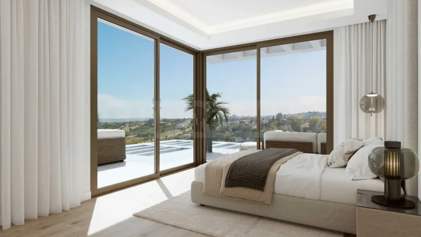 Luxury 3-Bedroom Apartment in Estepona, Spain - Image 1