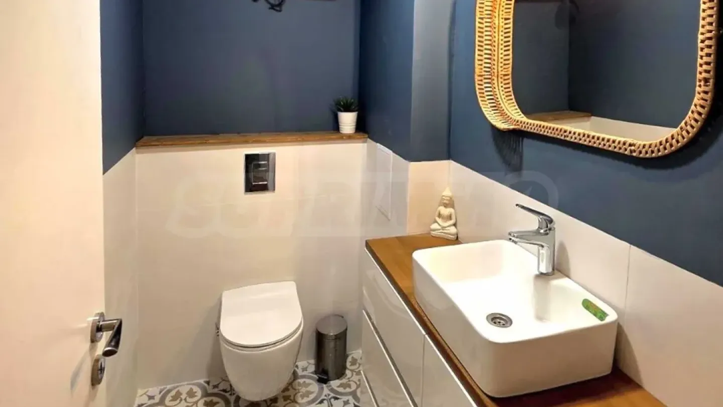 Stylish 3-Bedroom Apartment Near The Mall, Fully Furnished for Rent - Image 3