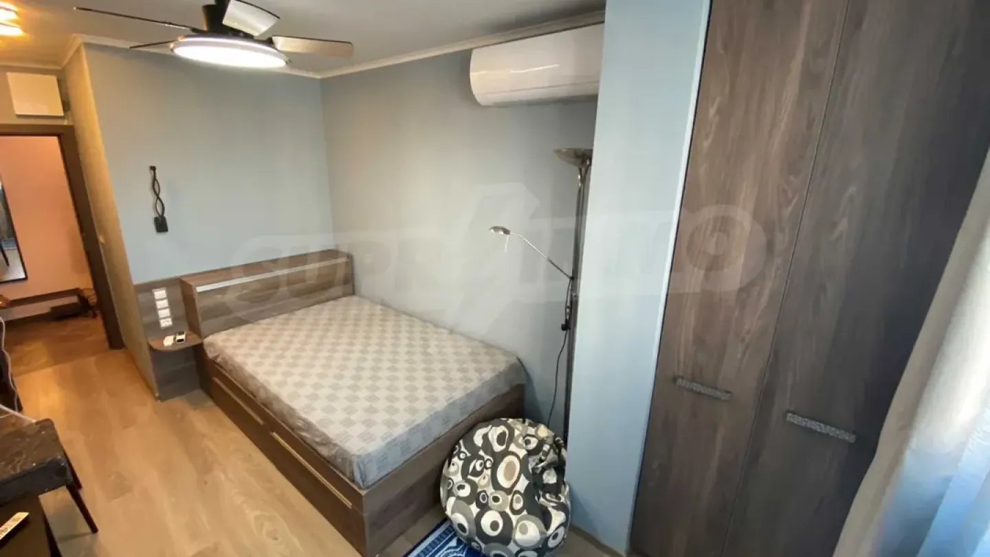 Spacious Sea View Apartment in Varna's "Chayka" District - Image 1