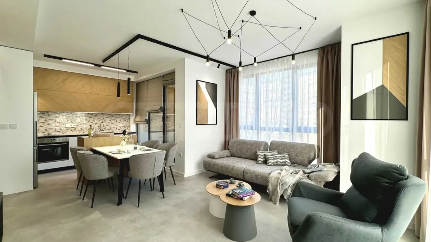 Spacious, Fully Furnished Apartment in Plovdiv's Best Complex - Image 1