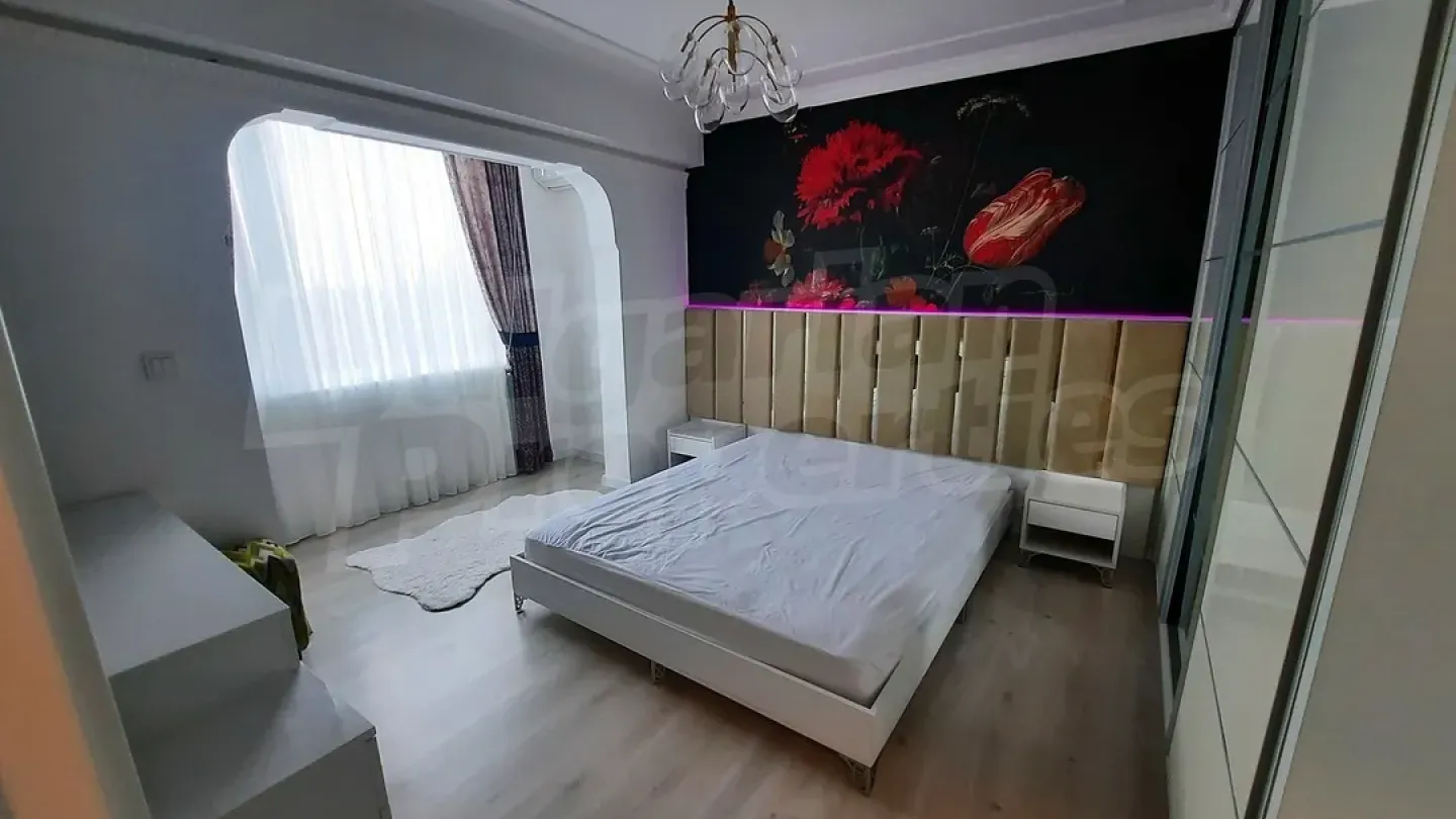 Spacious, Fully Furnished Apartment in Izgrev, Burgas - 66m2 - Image 1