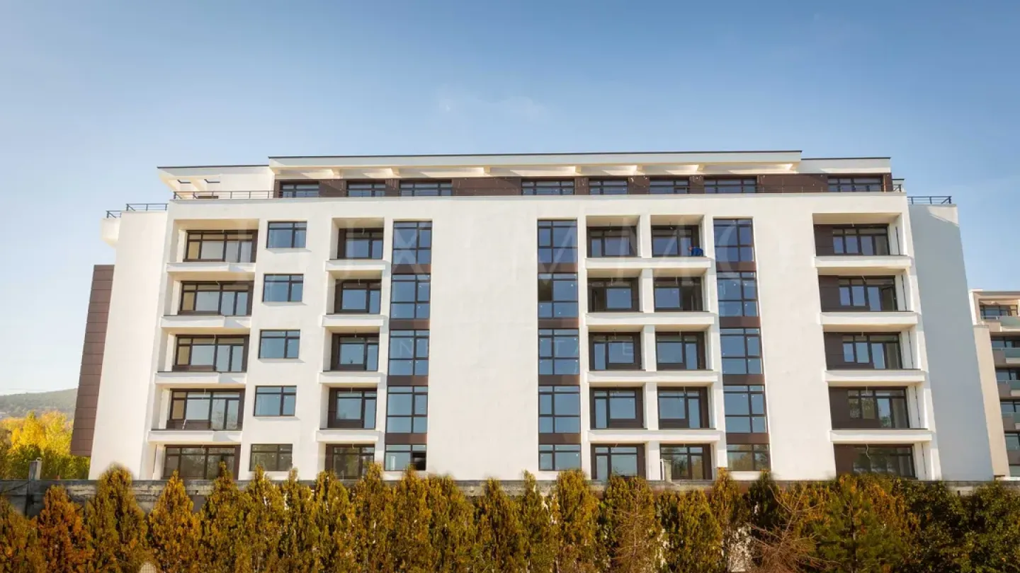 Spacious Apartment Near Cable Car & Vitosha Park - Image 1