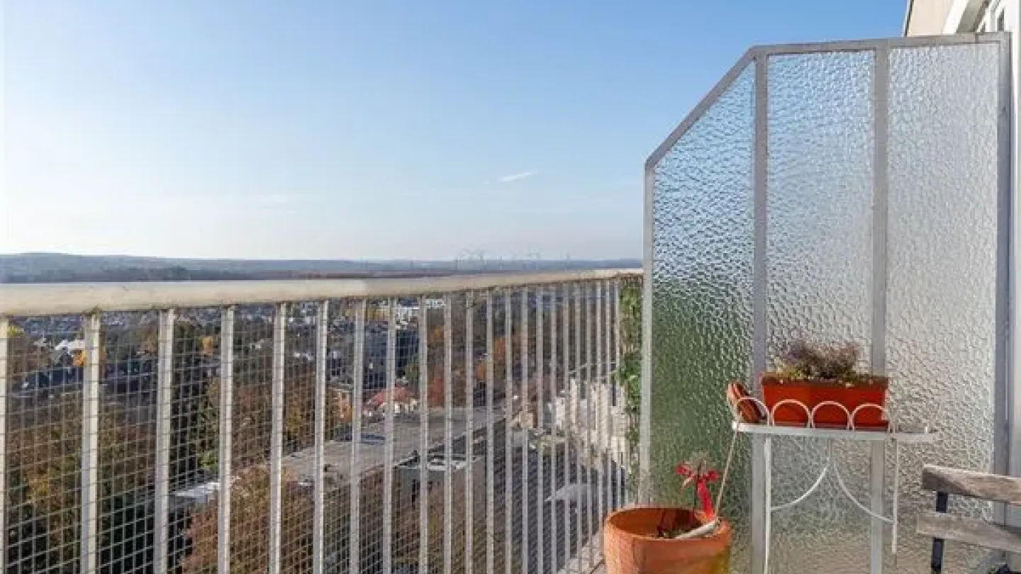 Uccle Center Apartment with Terraces & Breathtaking Brussels Views - Image 3