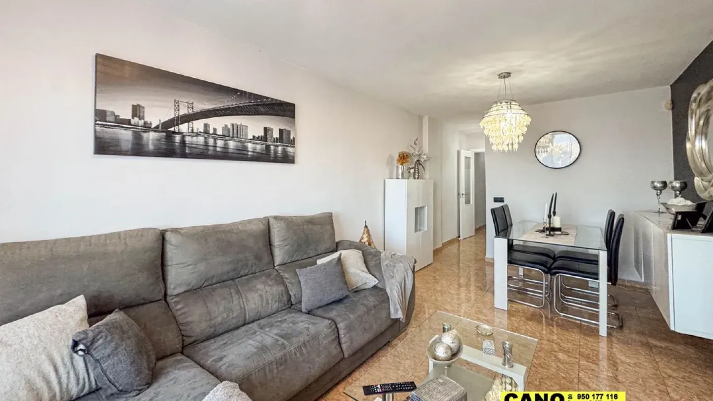 Spacious 3-Bedroom Apartment with Solar Panels in Vícar - Image 2