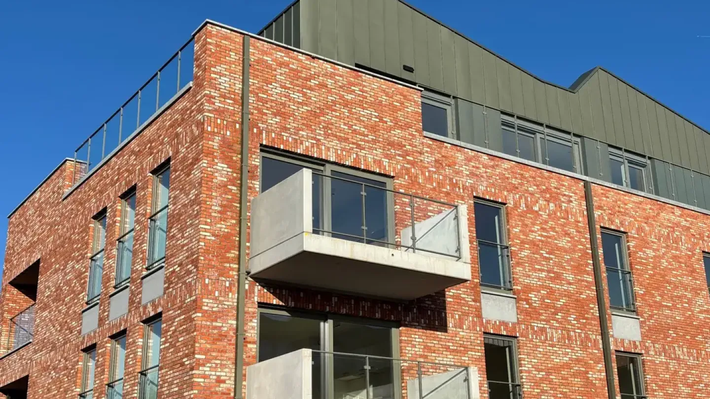 Bright 1-Bedroom Apartment with Terrace in Mons - Unfurnished Rental - Image 4