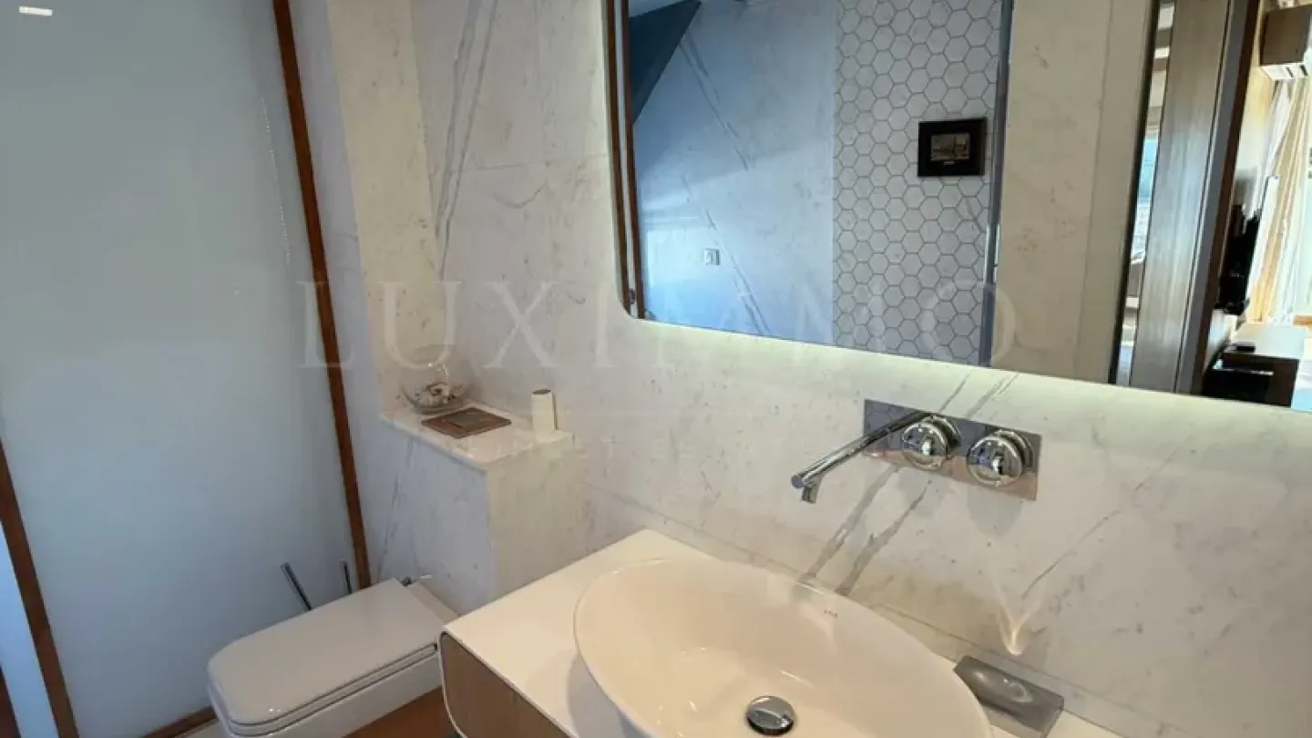 Luxurious Simeonovo Maisonette with Stunning Mountain Views - Image 3