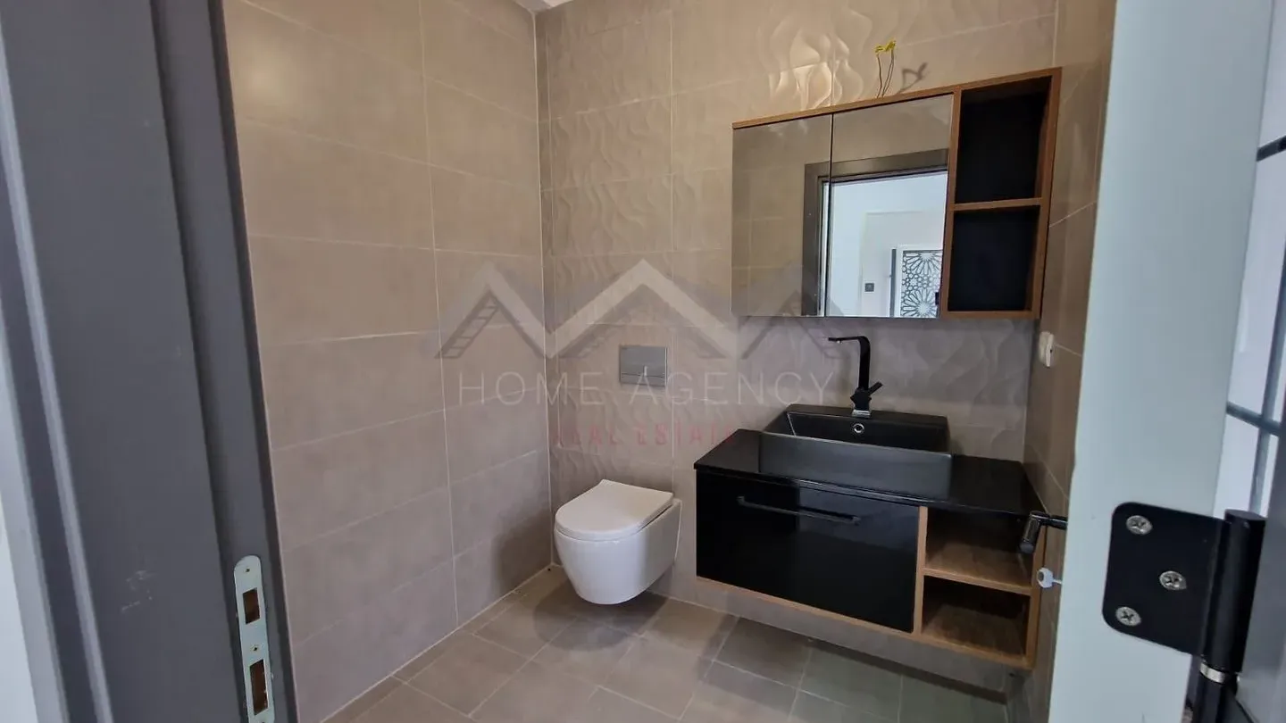 Spacious 3-Bedroom House in Otopeni with Pool & Garden - Image 4