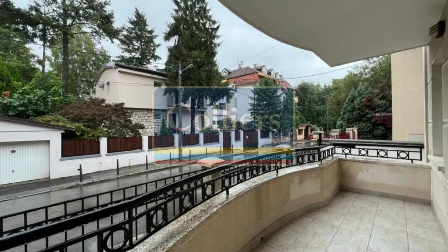 Spacious 3-Bedroom Apartment with Terrace in Belgrade - Senjak - Image 3