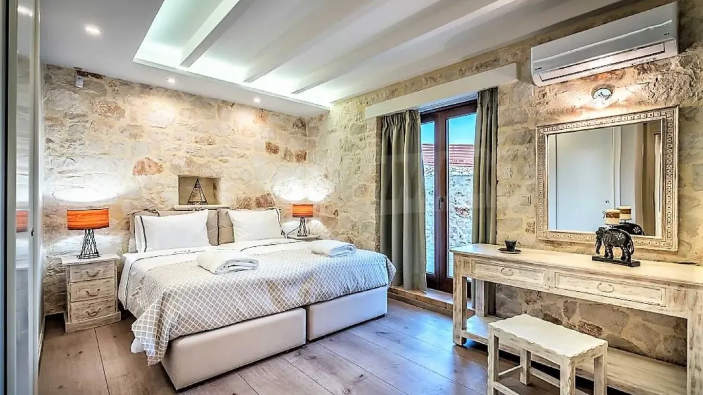 Zante Island Greek Villa: Luxurious 4-Bed Fully Furnished Residence - Image 3