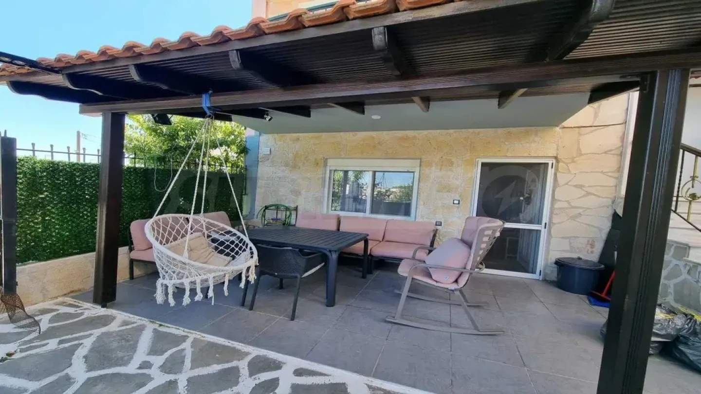 Spacious 2-Bedroom Apartment in Kallithea, Greece - Beachfront Living - Image 1