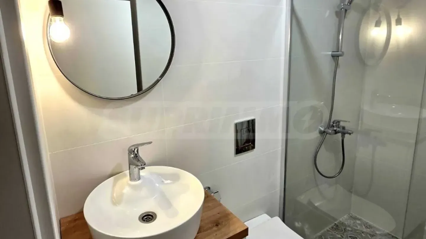 Stylish 3-Bedroom Apartment Near The Mall, Fully Furnished for Rent - Image 2