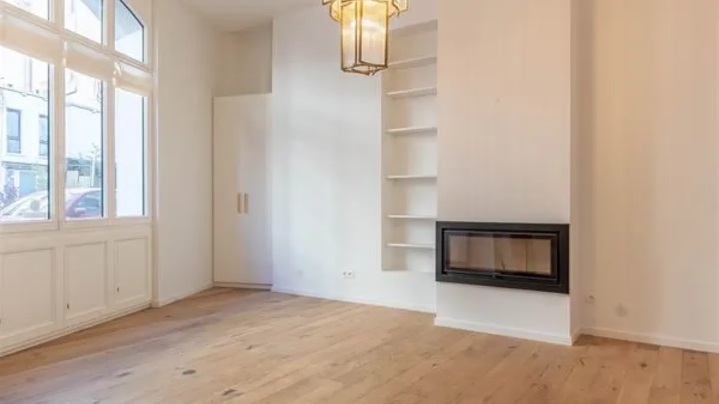 Charming Neo-Classical House with Terrace in the Heart of Châtelain - Image 2