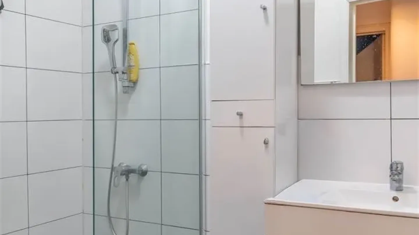 Bright Duden Park Facing Apartment with Panoramic Views – Vorst, Belgium - Image 2