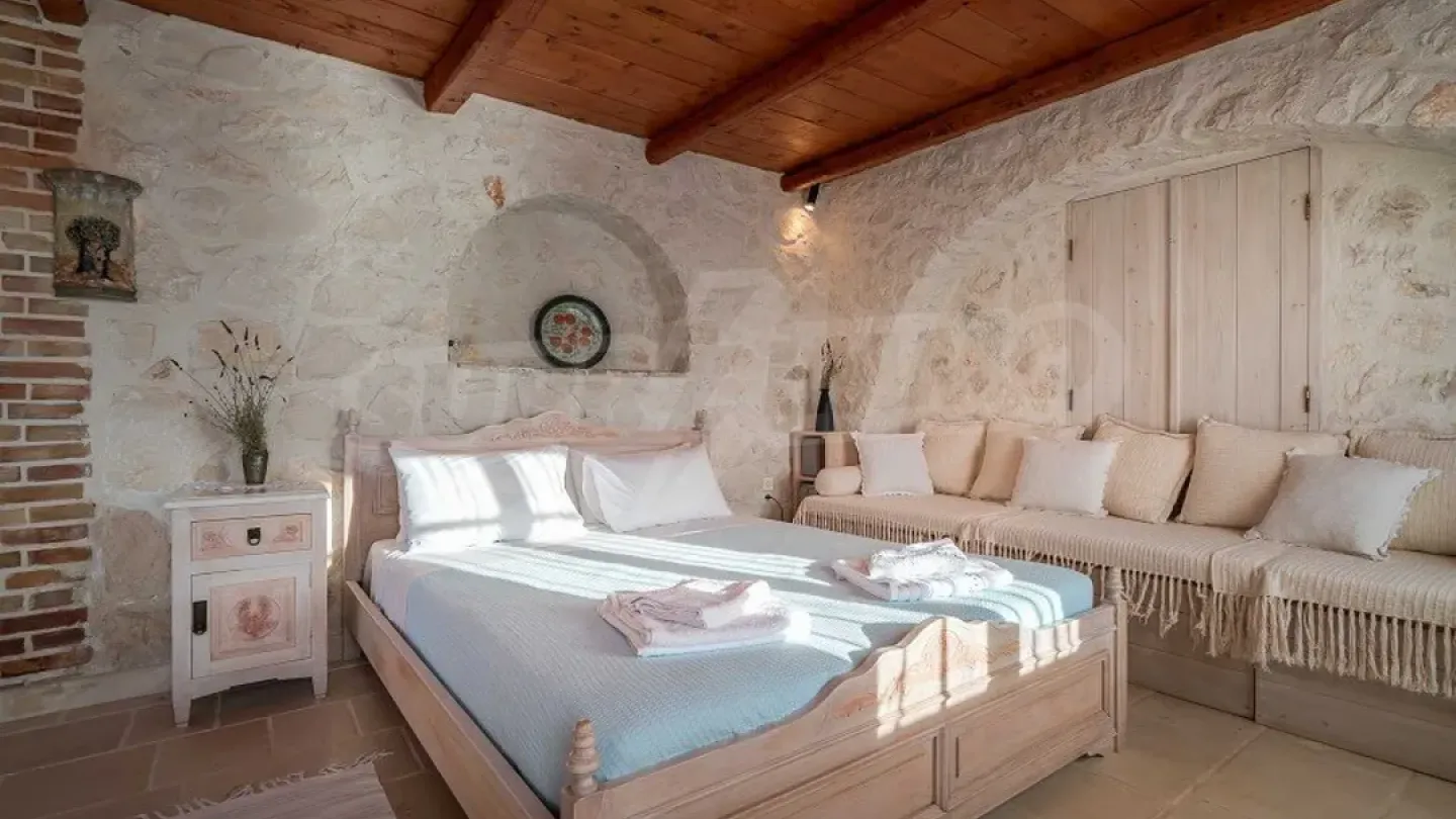 Luxury Zakynthos Estate: 6 Villas, Beachfront Paradise - Image 2