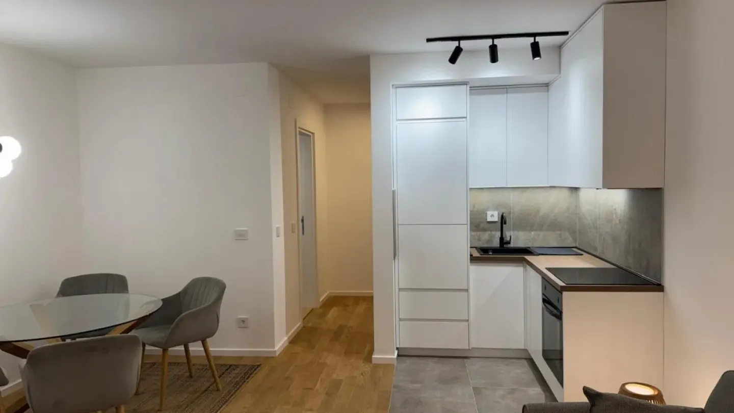 Fully furnished 2-bedroom apartment with garage in Belgrade, RS. - Image 4