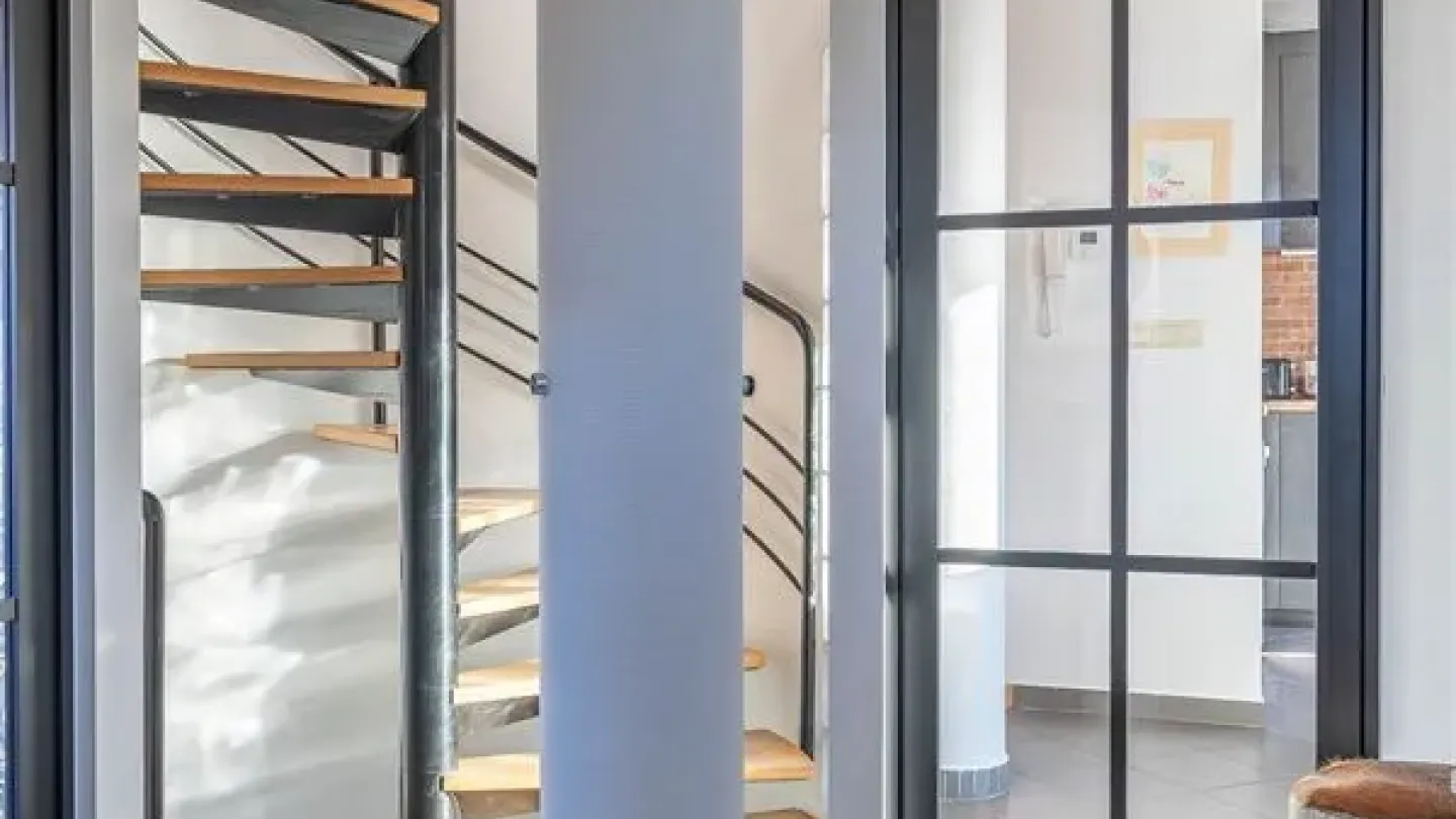 Spacious Villa with Unique Design in Sought-After Beersel Residential Area - Image 1