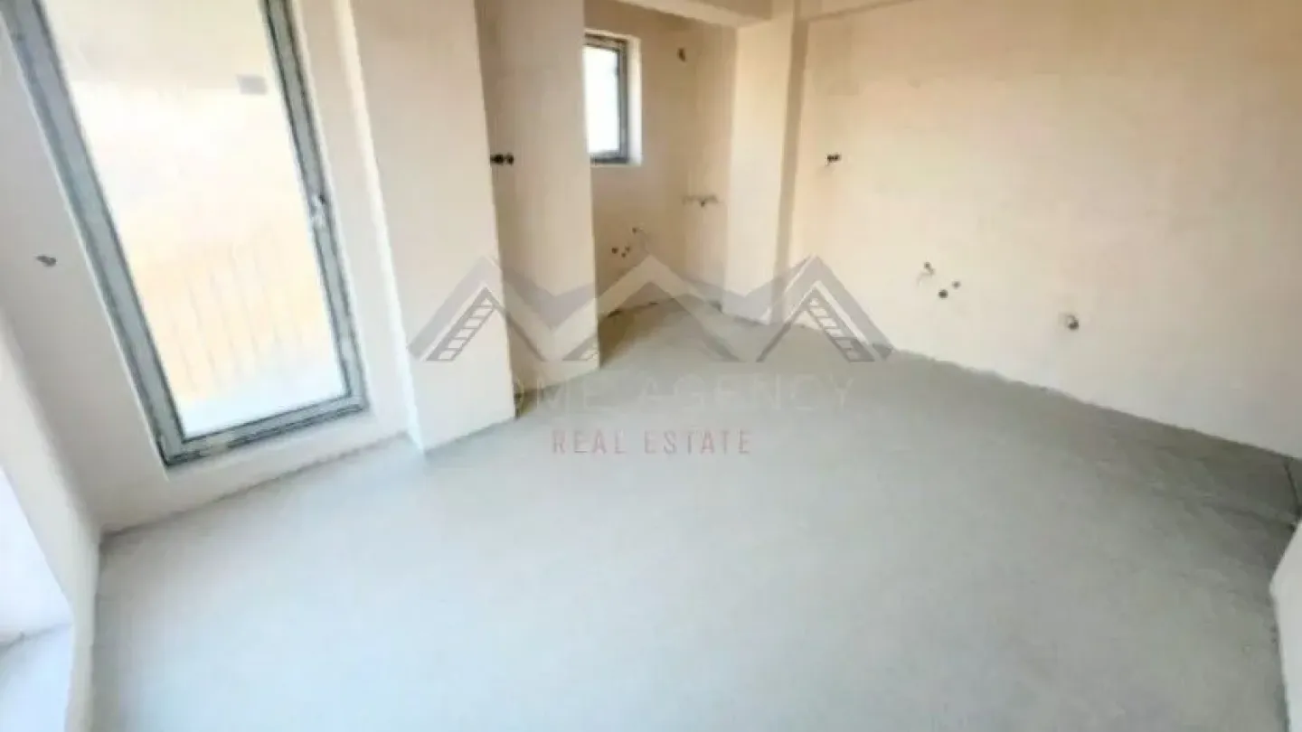 Spacious 3-Bedroom Apartment in Central Otopeni - New Development - Image 3