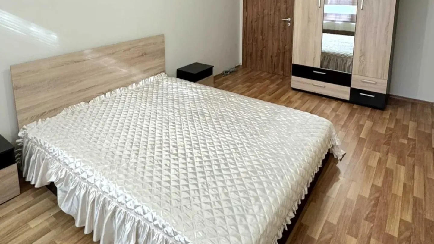 Spacious, Fully Furnished Apartment in Heart of Varna - Image 2