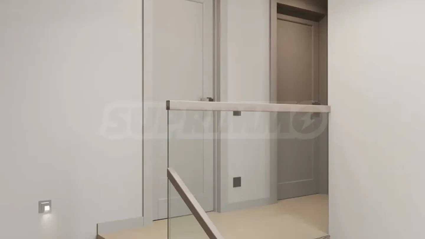 Spacious Beach House with Stunning Sea Views - Image 1