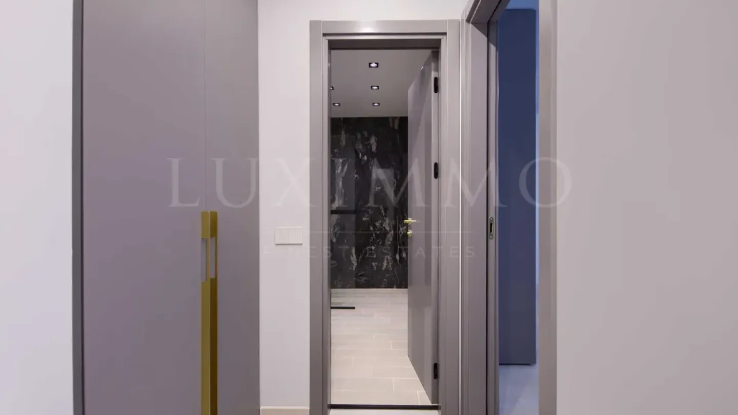 Luxurious Vitosha Mountain View Apartment, Sofia - Image 2