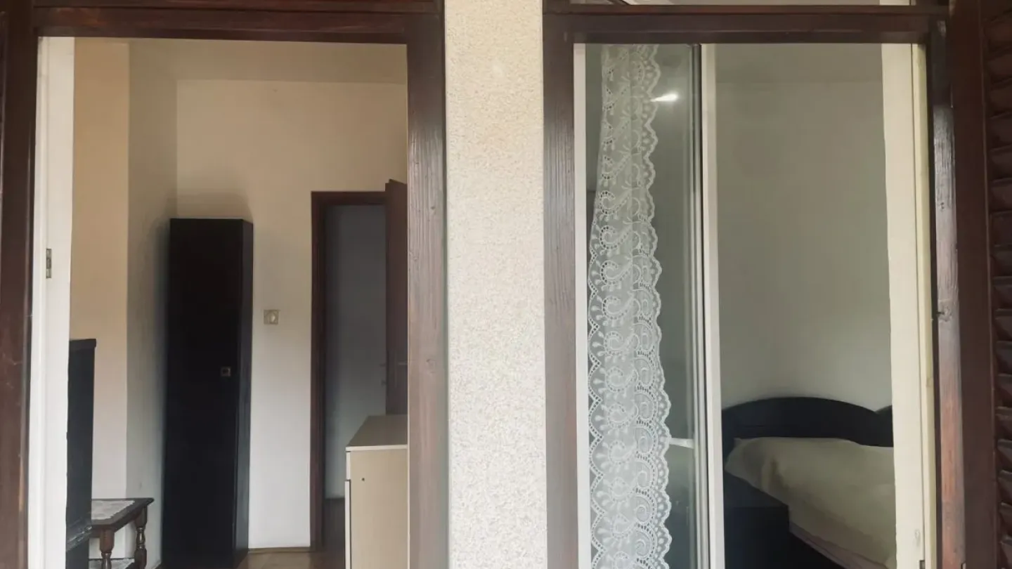 Spacious 3-Bedroom Apartment in Belgrade, Fully Furnished for Rent - Image 4