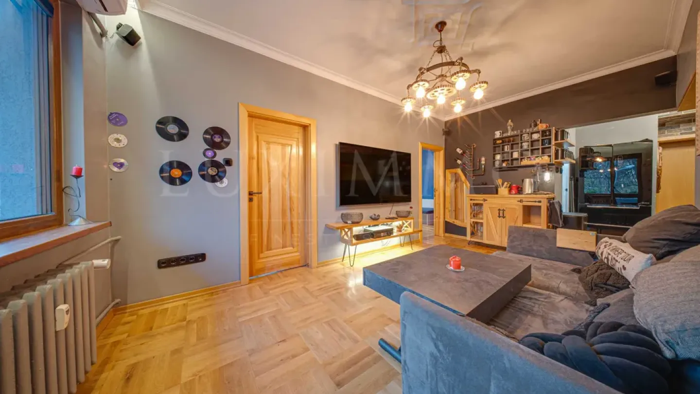 Spacious Fully Furnished Apartment with Great City Views in Sofia - Image 4