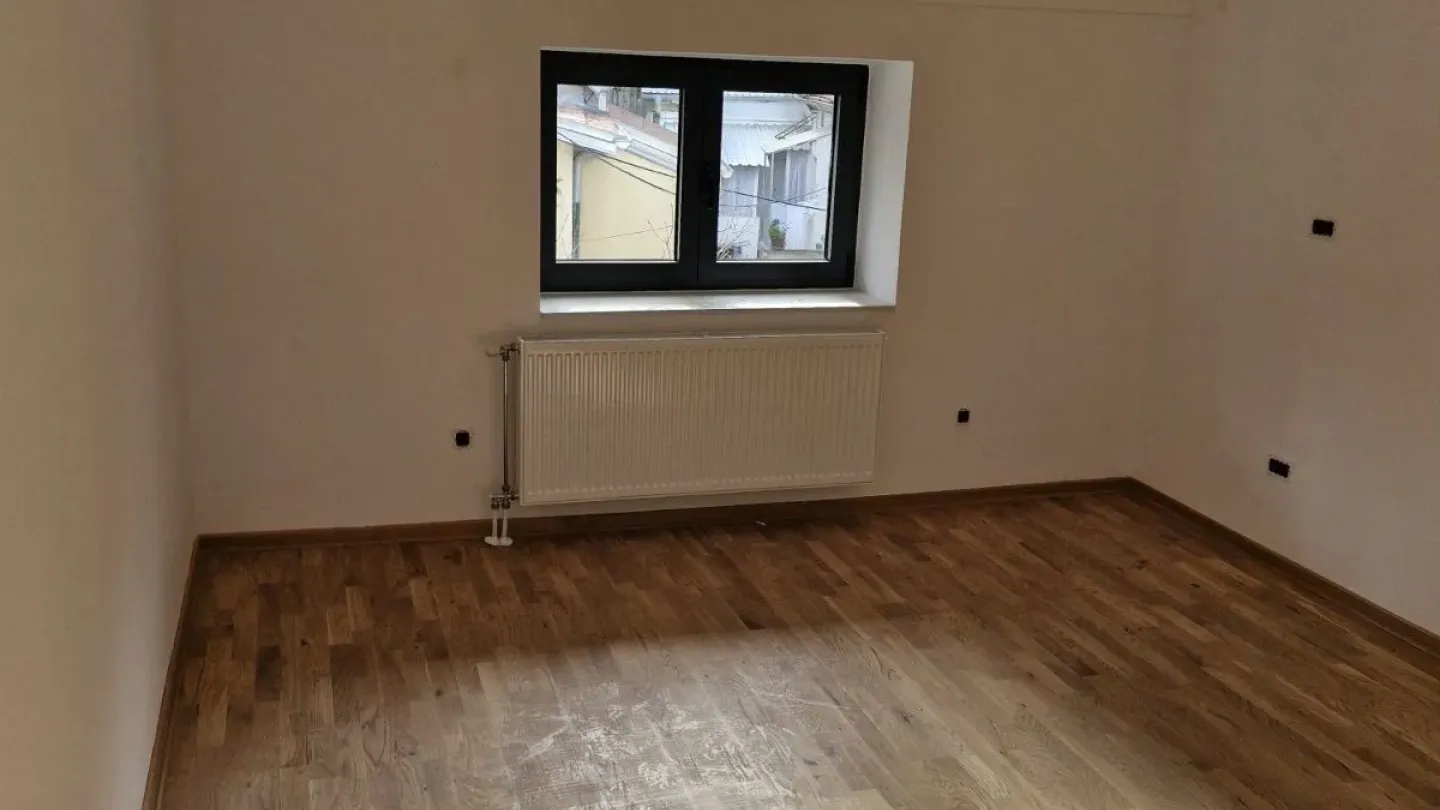 Spacious 3BR Apartment in Belgrade's Heart – Ideal for Business - Image 5