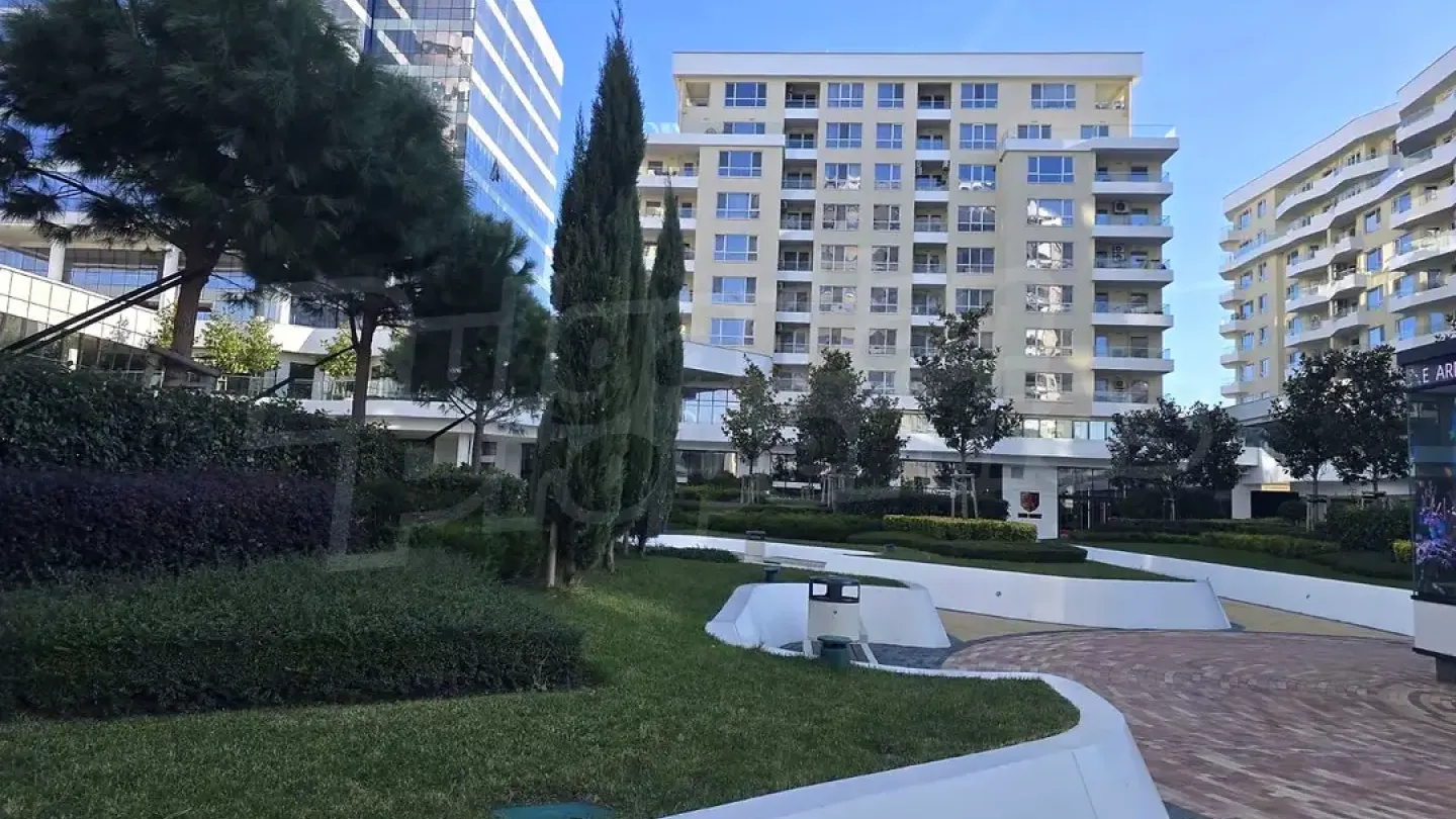 Spacious One-Bedroom Apartment in Central Park, Burgas – New Home! - Image 4