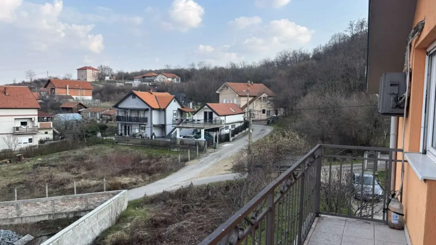 Spacious 2-Bedroom Apartment with Terrace in Quiet Kaluđerica, Belgrade - Image 1