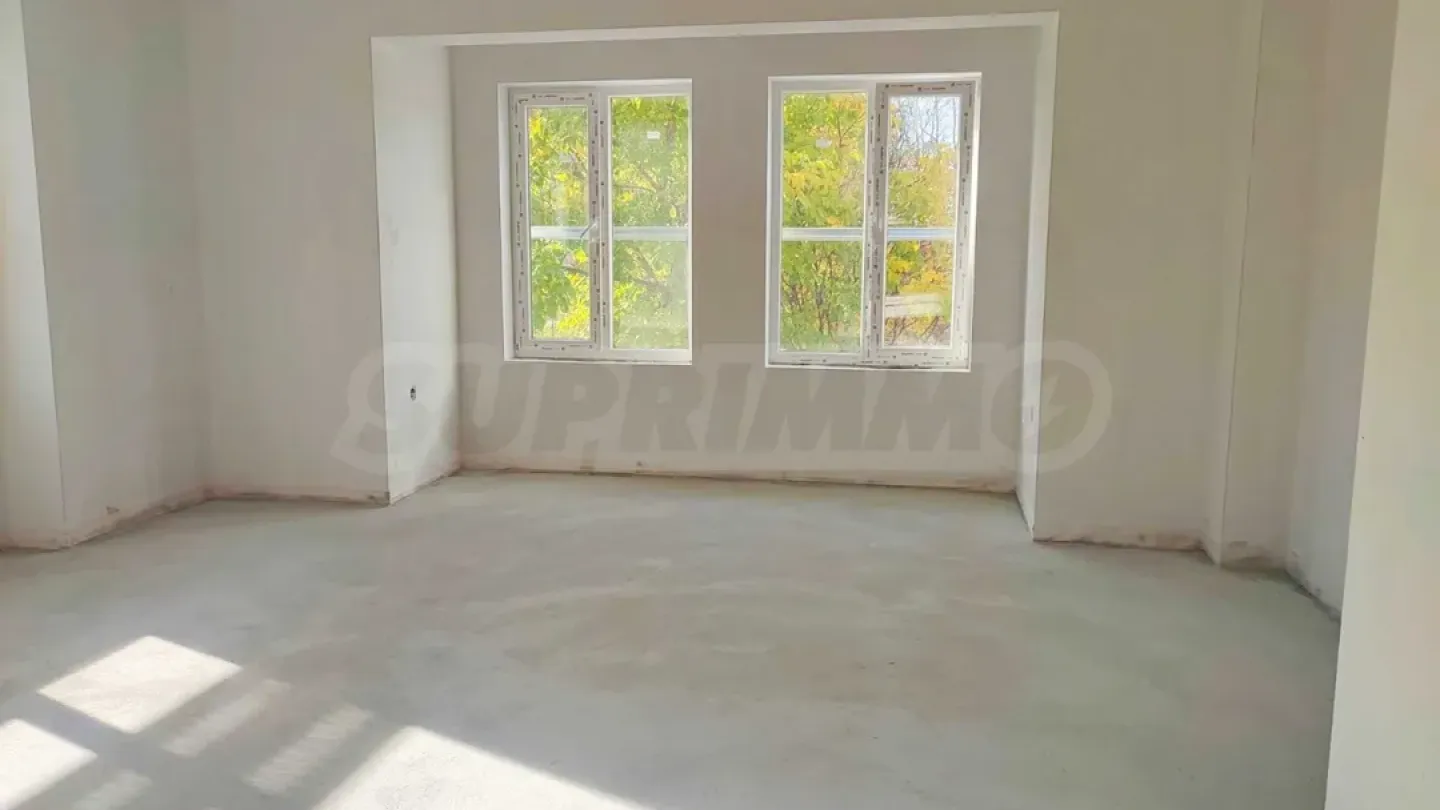 Spacious 3-Bedroom Apartment in "Belomorski" Plovdiv, Bulgaria - Image 3