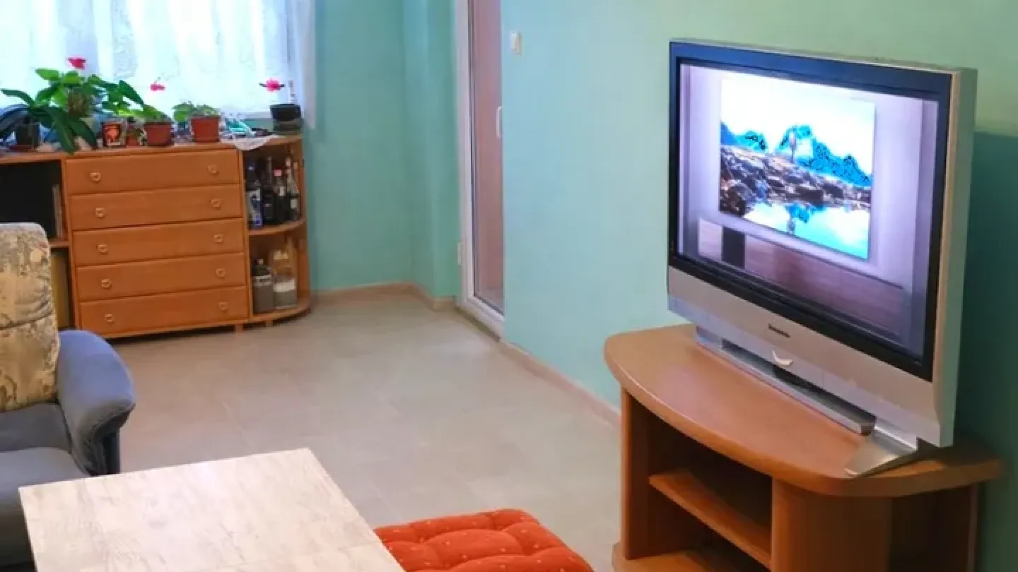 Spacious Fully Furnished 2-Bedroom Apartment in Remiza, Stara Zagora - Image 3