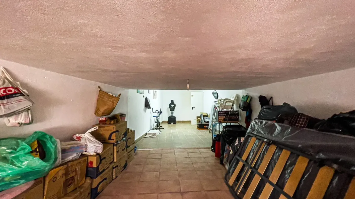 Spacious Triplex Apartment with Pool Potential in Huércal de Almería - Image 4