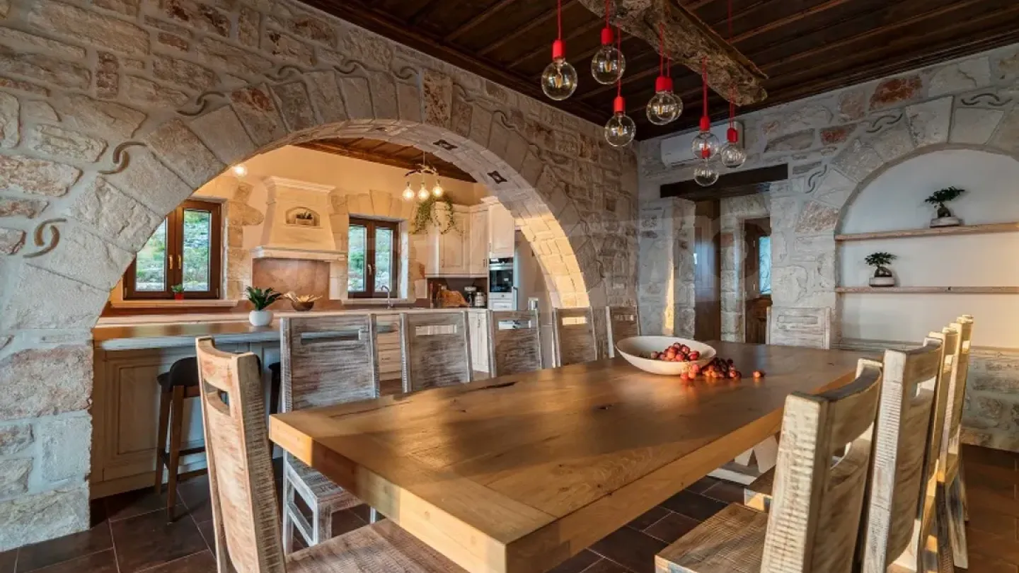 Stunning Zakinthos Villa: Infinity Pool, 7 Bedrooms, Sea Views - Image 1