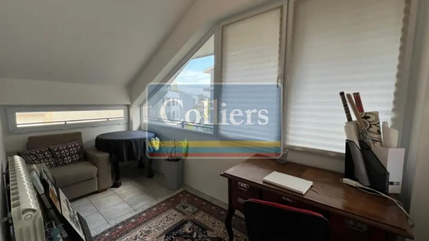 Spacious Two-Story Apartment with Terraces in Belgrade's Heart - Image 4