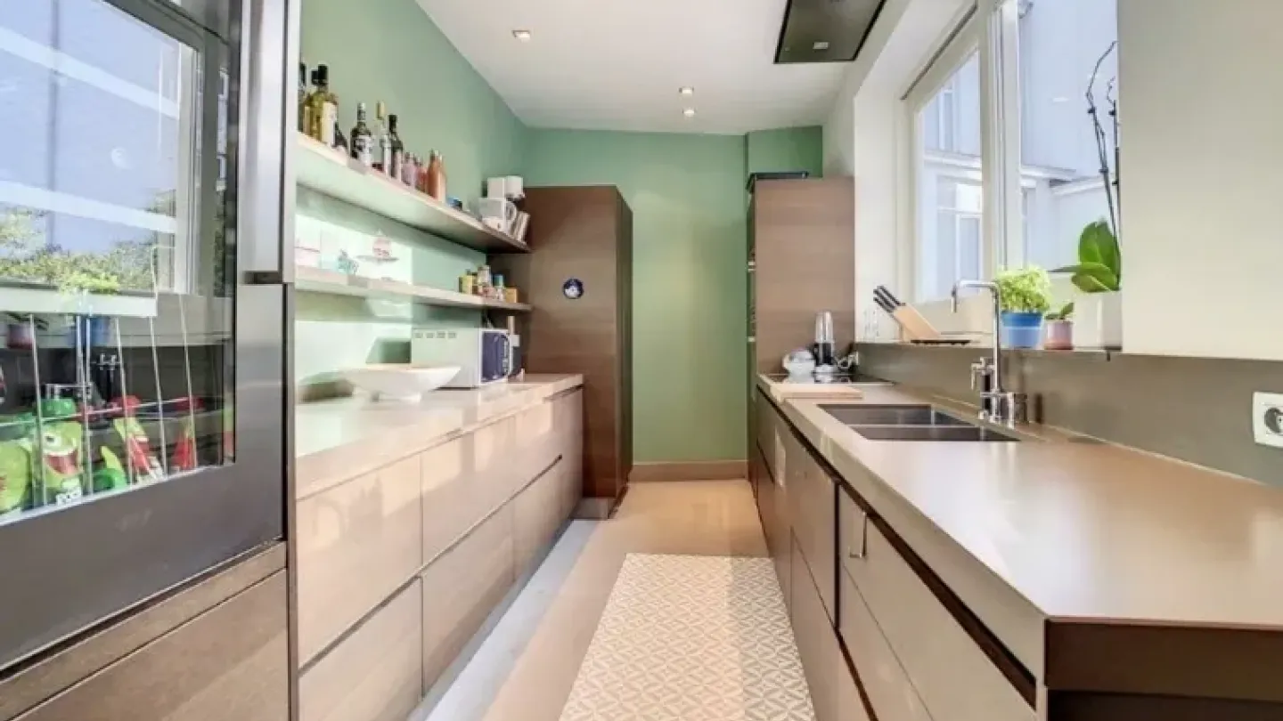 Exceptional Mansion with Royal Gardens – 5 Bedrooms – Brussels - Image 4