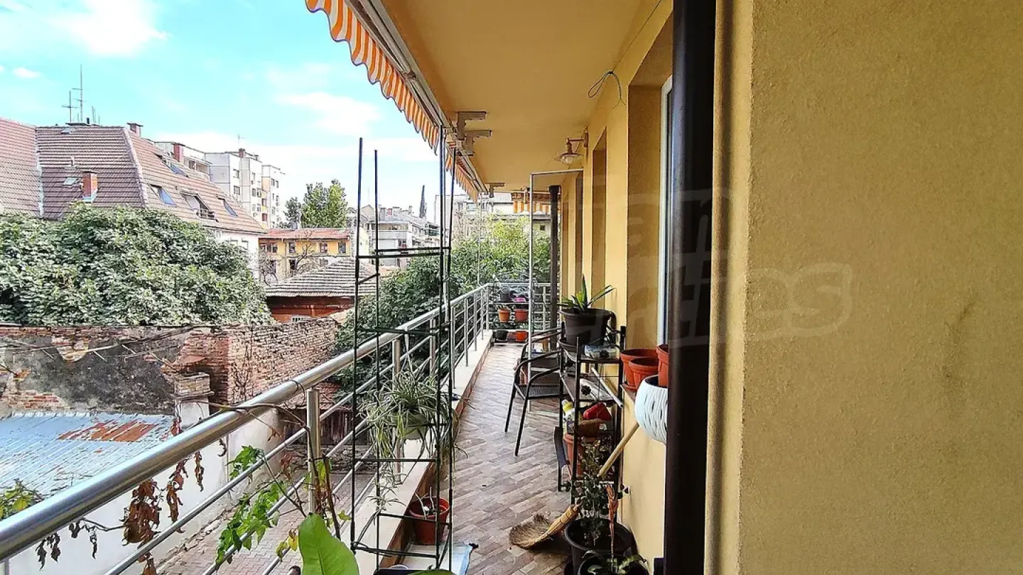 Spacious 2-Bedroom Apartment in Central Stara Zagora - For Sale - Image 1