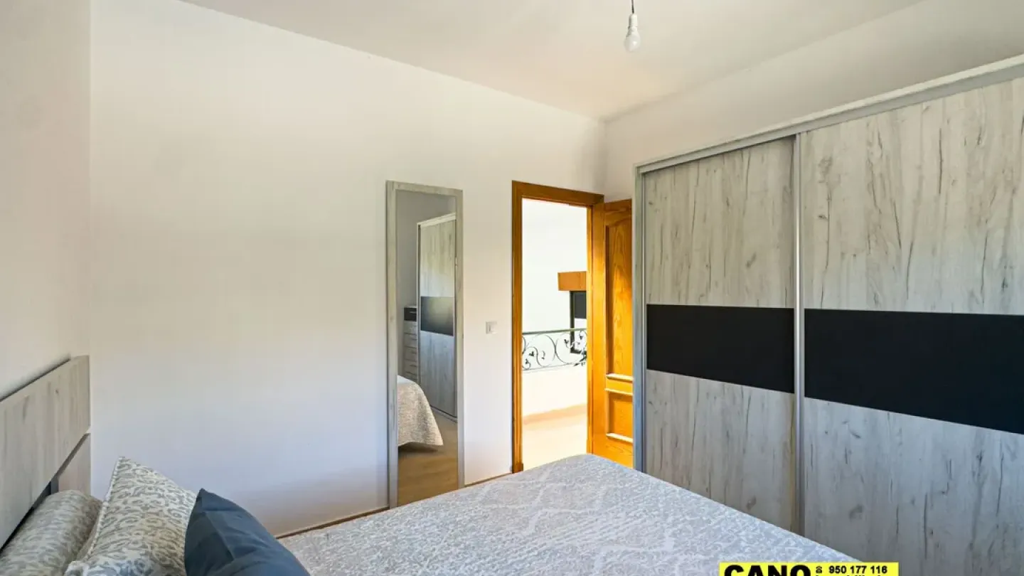 Spacious 5-Bedroom Chalet with Pool & BBQ in Huércal de Almería - Image 3