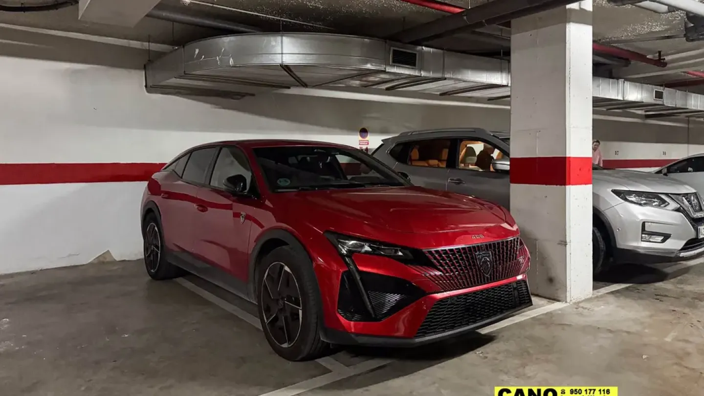 Spacious 2-Bedroom Apartment with Terrace in Playa Serena - Image 5